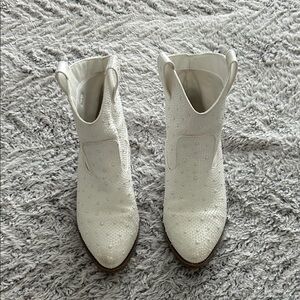 Amazon White Women's Ankle Boots